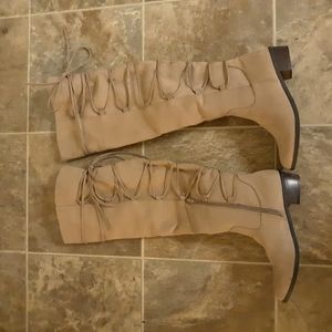 JustFab boots size 9